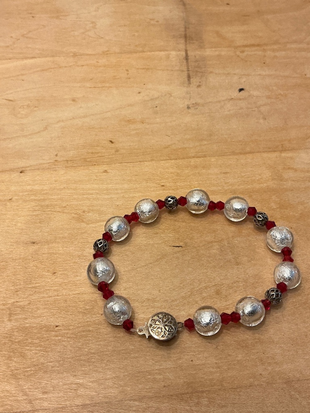 Glass silver foil bead, red crystal bead, silver tone bracelet